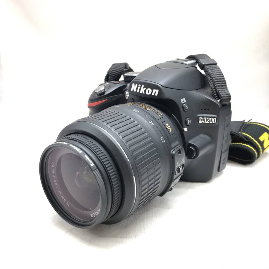 Nikon D3200 一眼レフ-